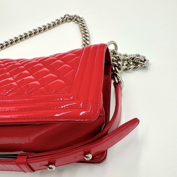 Chanel Boy Red Plexiglass Quilted Matelasse Patent Leather Med Shoulder Bag Ex++ - Picture 8 of 16